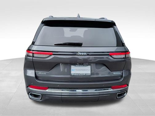 2022 Jeep Grand Cherokee Overland