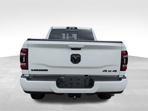 Bright White Clearcoat 2024 RAM 2500 Laramie Crew Cab 4x4 6'4' Box