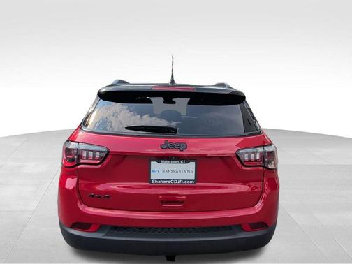 Redline Pearlcoat 2023 Jeep Compass Latitude