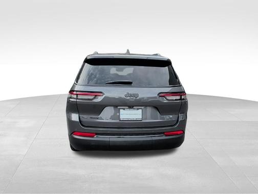 2022 Jeep Grand Cherokee L Altitude