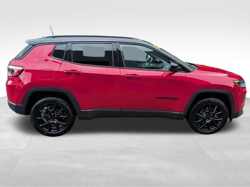 Black Clearcoat 2024 Jeep Compass Latitude