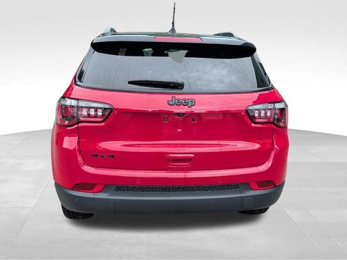 Black Clearcoat 2024 Jeep Compass Latitude