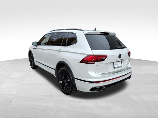 2022 Volkswagen Tiguan 2.0T SE R-Line Black 4MOTION