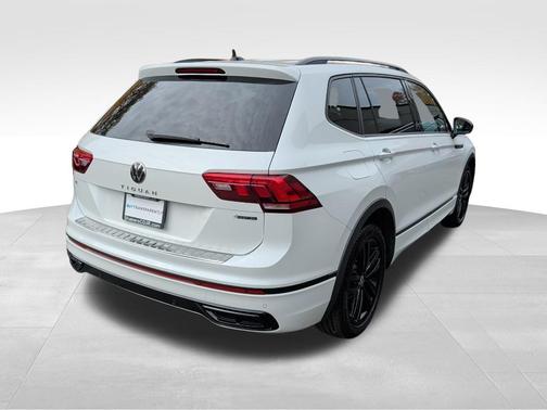 2022 Volkswagen Tiguan 2.0T SE R-Line Black 4MOTION