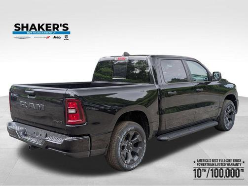 Diamond Black Crystal Pearlcoat 2026 RAM 1500 Express