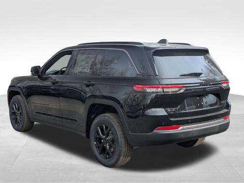 2026 Jeep Grand Cherokee Altitude