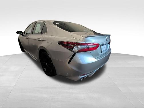 2024 Toyota Camry Hybrid SE