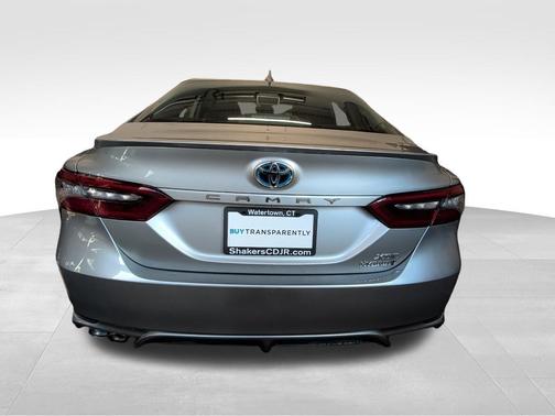 2024 Toyota Camry Hybrid SE