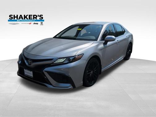 2024 Toyota Camry Hybrid SE