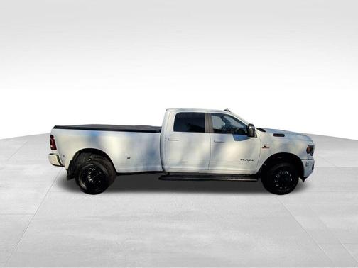 2023 RAM 3500 Big Horn Crew Cab 4x4 8' Box