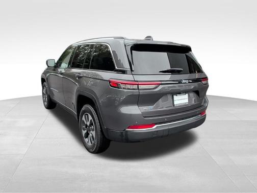 2022 Jeep Grand Cherokee 4xe Base