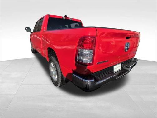 2022 RAM 1500 Big Horn Crew Cab 4x4 64' Box