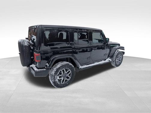 2026 Jeep Wrangler 4-Door Sahara 4x4
