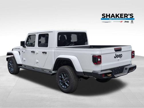 Bright White Clearcoat 2026 Jeep Gladiator 85th Anniversary Edition 4x4