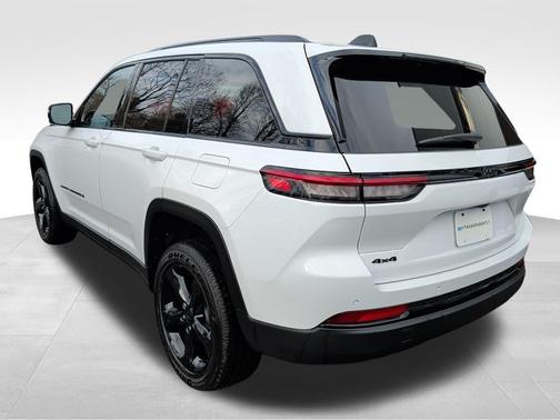 2024 Jeep Grand Cherokee Altitude