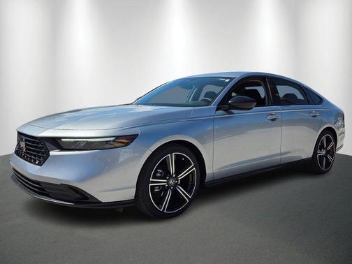Solar Silver Metallic 2026 Honda Accord SE