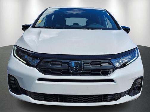 Platinum White Pearl 2026 Honda Odyssey Sport-L