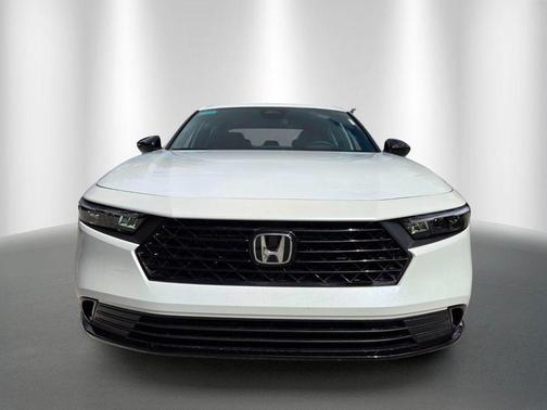 Platinum White Pearl 2026 Honda Accord Hybrid Sport-L