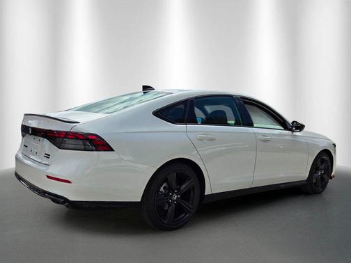 Platinum White Pearl 2026 Honda Accord Hybrid Sport-L