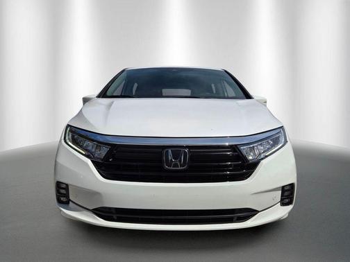 Platinum White Pearl 2023 Honda Odyssey Touring