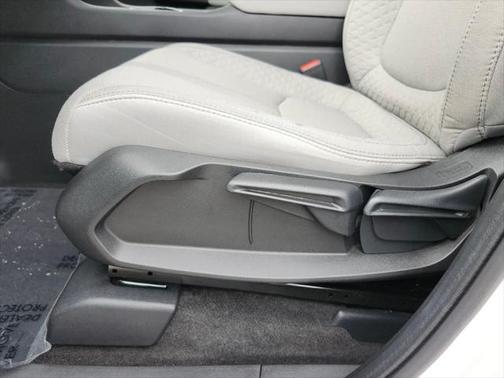 2023 Honda Pilot 2WD LX