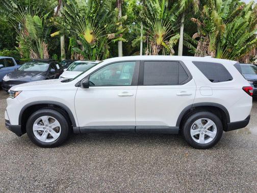 2023 Honda Pilot 2WD LX
