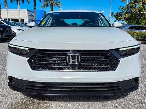 2025 Honda Accord LX 1.5T