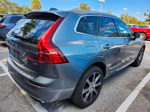 2021 Volvo XC60 T5 Inscription