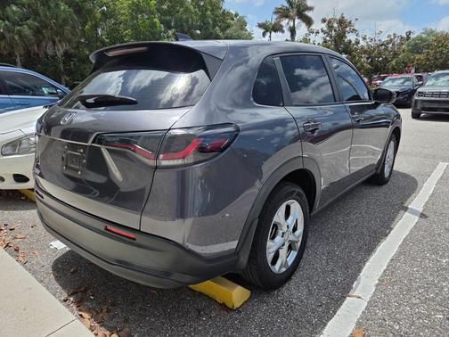 Modern Steel Metallic 2023 Honda HR-V LX