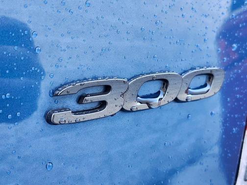 2023 Chrysler 300 Touring