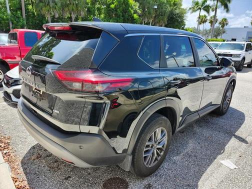 2023 Nissan Rogue S