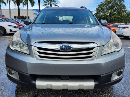 2010 Subaru Outback 2.5 i Limited