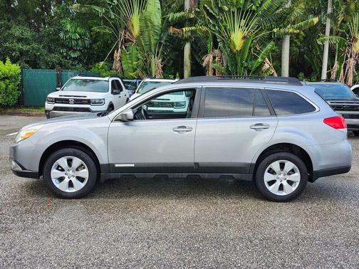 2010 Subaru Outback 2.5 i Limited