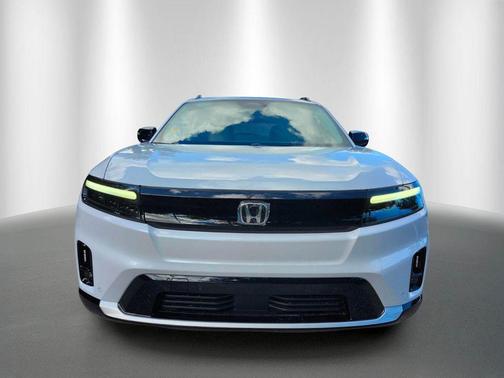 Snowfall Pearl 2026 Honda Prologue Touring