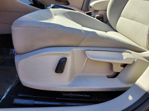 2016 Volkswagen Golf TSI S 4-Door