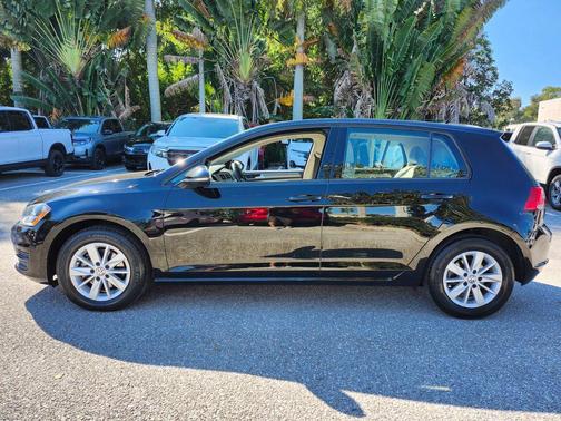 2016 Volkswagen Golf TSI S 4-Door