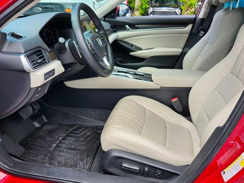 2022 Honda Accord Touring 2.0T
