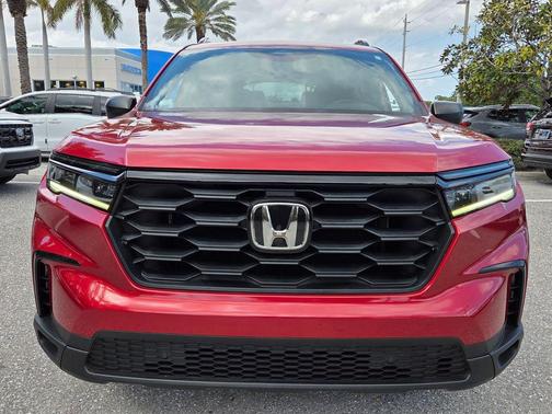 2023 Honda Pilot AWD Sport