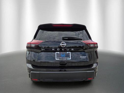 Super Black 2024 Nissan Rogue S