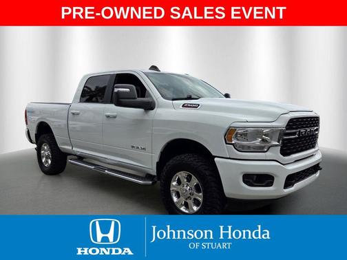 Bright White Clearcoat 2024 RAM 2500 Big Horn Crew Cab 4x4 6'4' Box