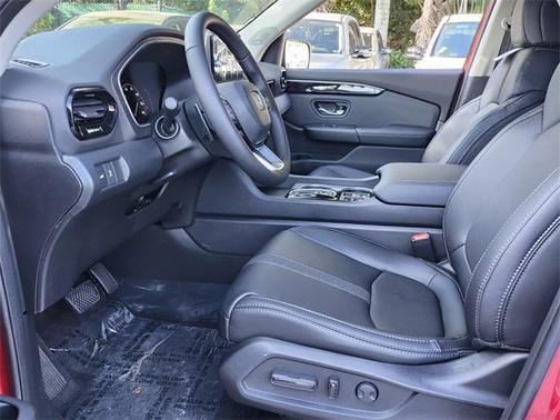2025 Honda Pilot Touring 8-Passenger
