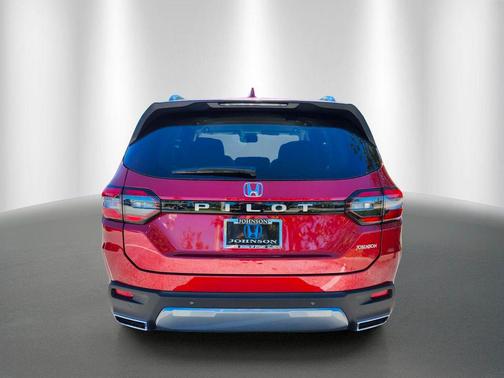Radiant Red Metallic II 2026 Honda Pilot EX-L