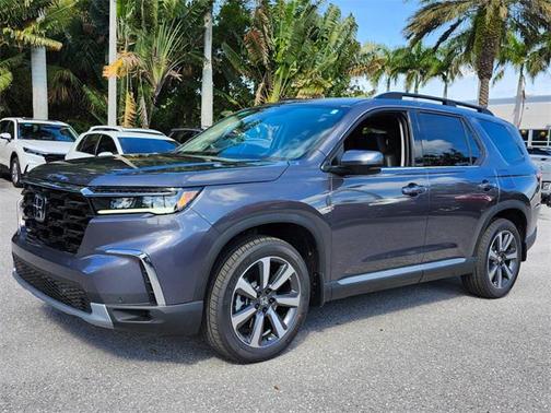 2025 Honda Pilot Touring 8-Passenger