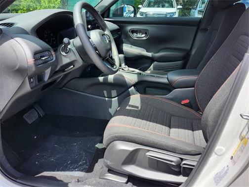 2025 Honda HR-V 2WD Sport