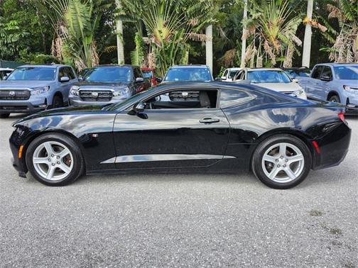 2017 Chevrolet Camaro 1LT