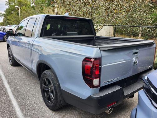 2023 Honda Ridgeline Black