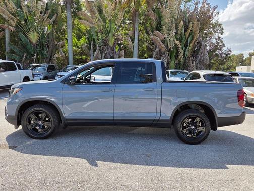 2023 Honda Ridgeline Black