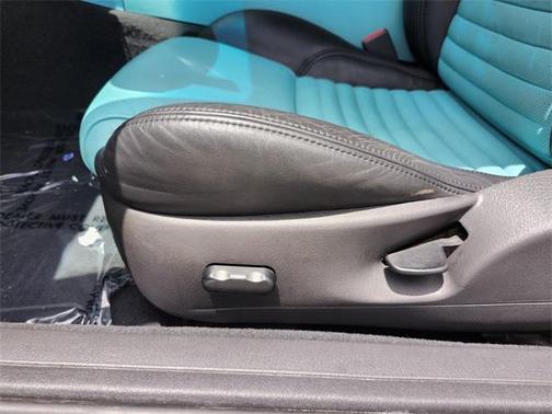 2002 Ford Thunderbird Base