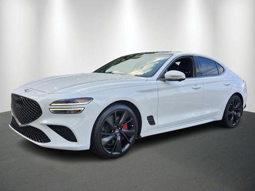 2023 Genesis G70 3.3T RWD