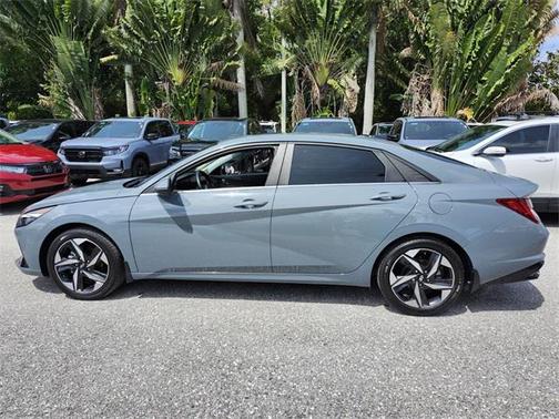 2023 Hyundai ELANTRA Limited